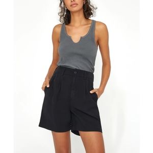 UNIVERSAL STANDARD LINEN SHORTS